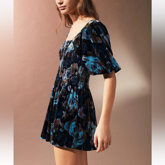 Urban Outfitters | Romantic Velvet Romper - Picture 1 of 9